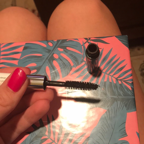 Clinique Mascara and Primer - Picture 2 of 2